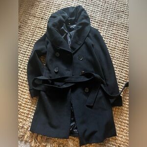 Wool coat size 10 w belt and side pockets . Soft wool